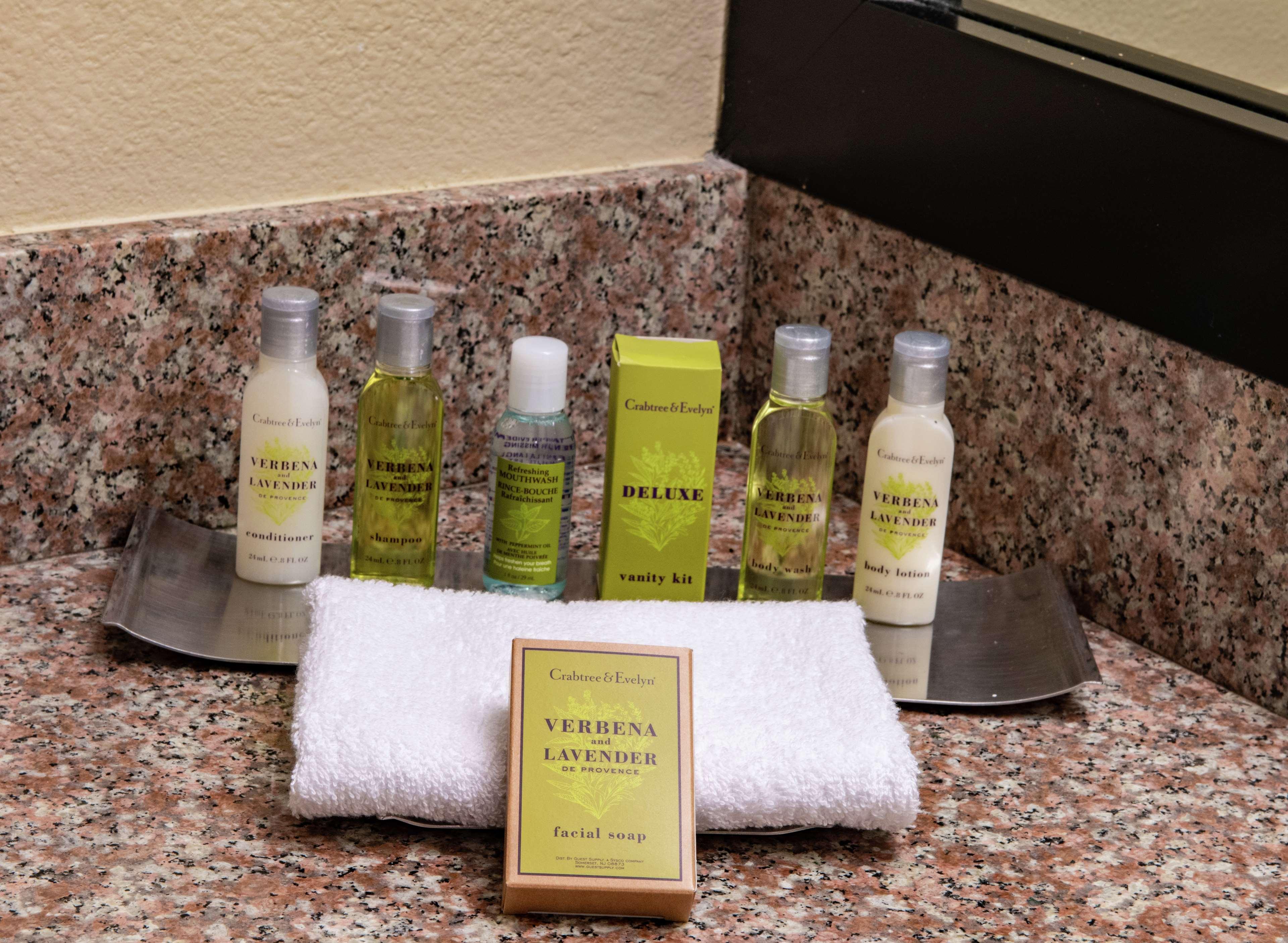 Doubletree By Hilton Hotel Orlando At Seaworld Williamsburg Bagian luar foto