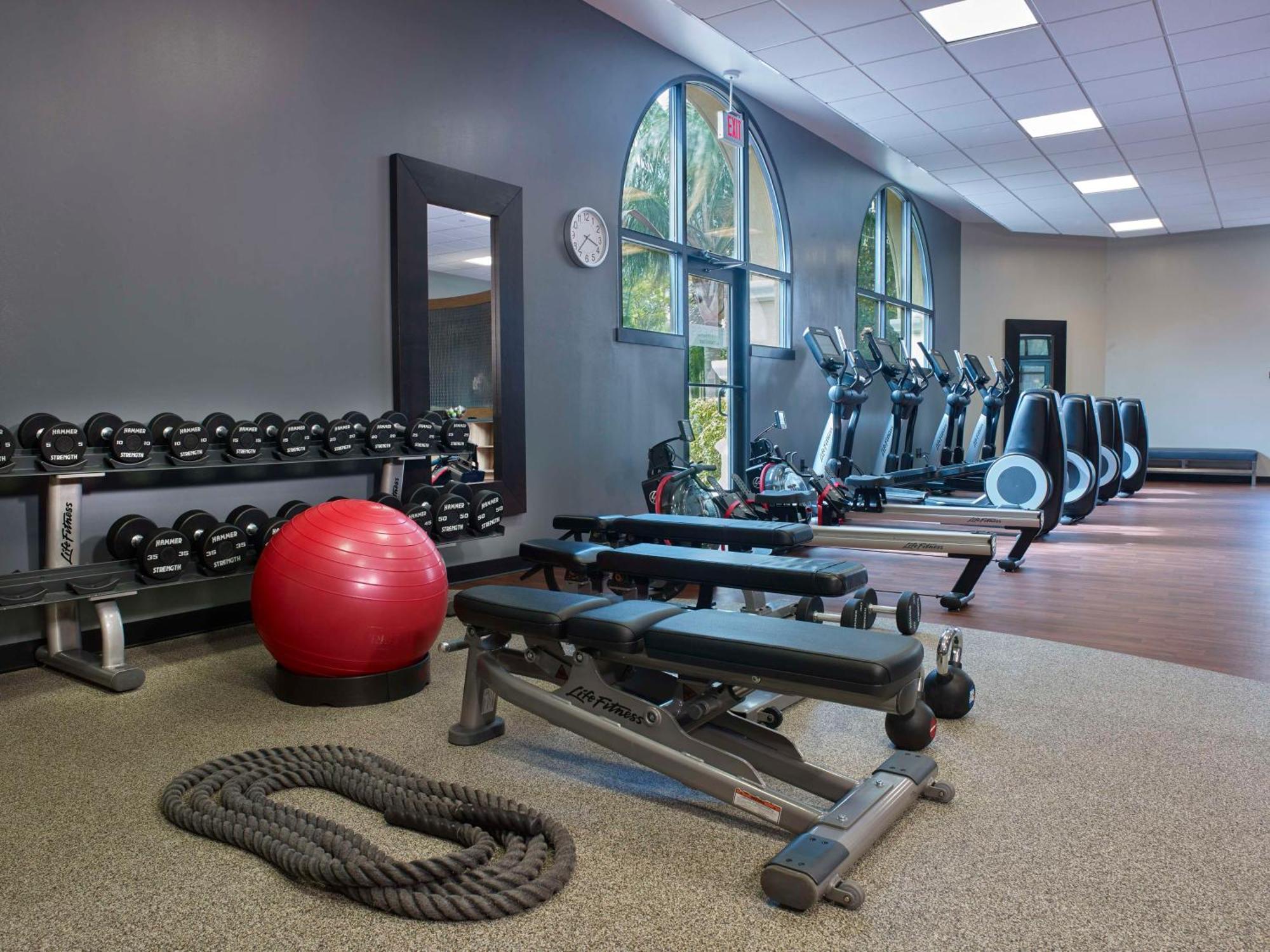 Doubletree By Hilton Hotel Orlando At Seaworld Williamsburg Bagian luar foto