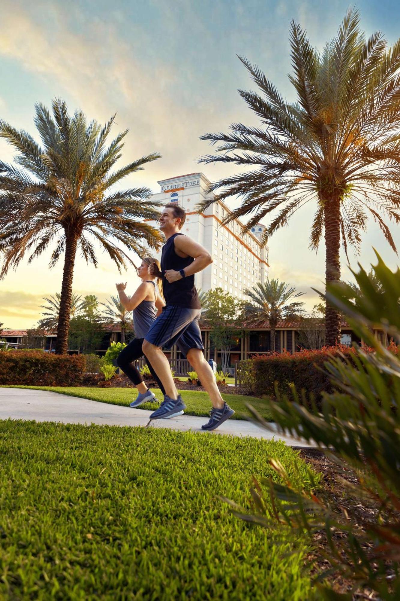 Doubletree By Hilton Hotel Orlando At Seaworld Williamsburg Bagian luar foto